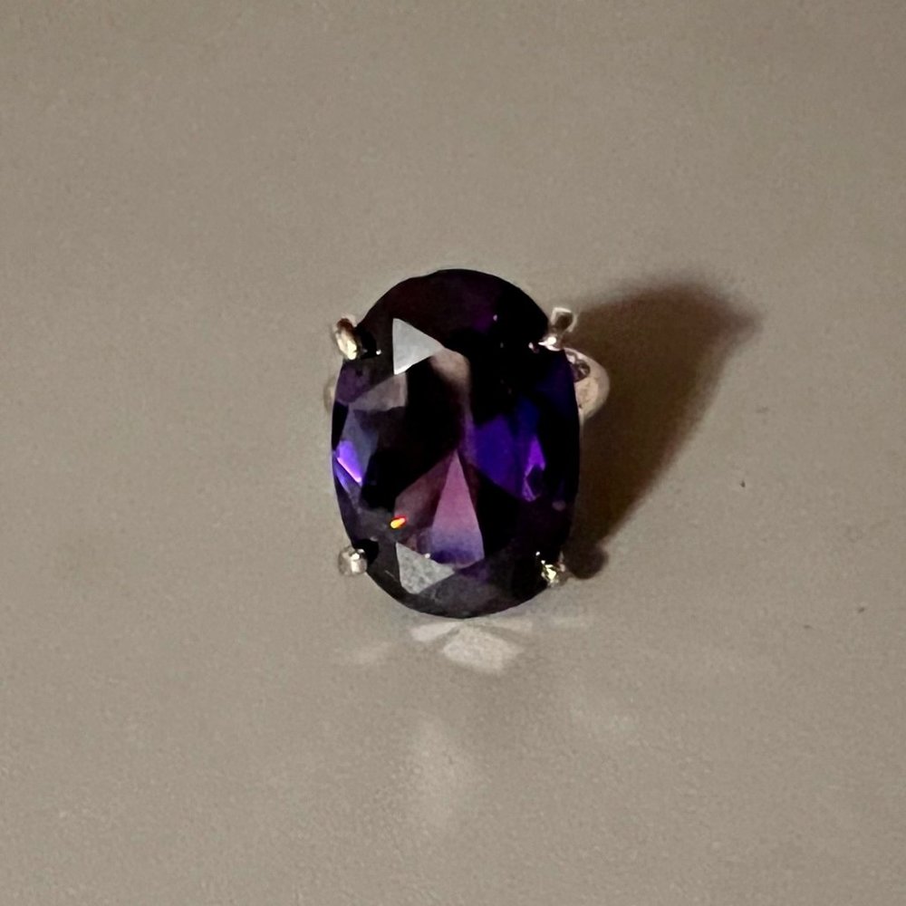 Large Faceted Purple Stone Statement Ring Size 8.5 - image 1